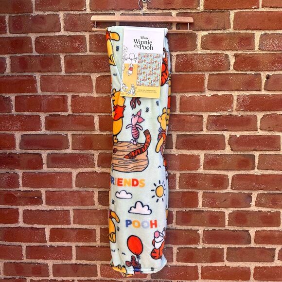 Disney Winnie The Pooh Silk Touch Throw Blanket 50”x70” Explorer Pooh NEW - Picture 1 of 5